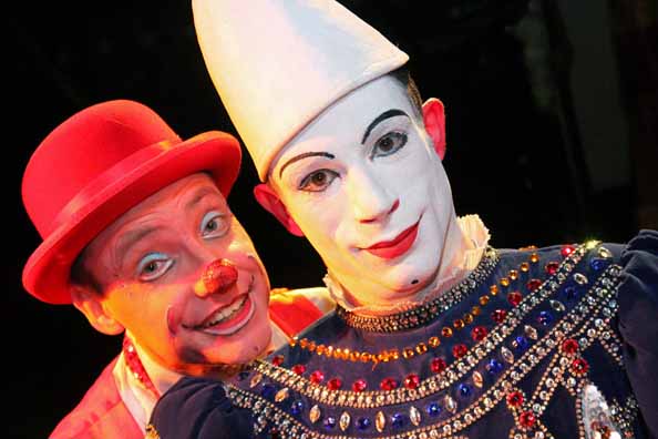 Circus offers punters ‘clown phobia’ courses