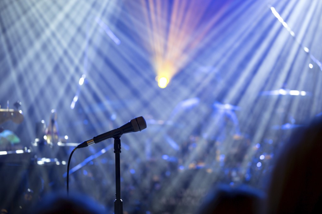 BARS AND MELODY SUED BY OWN DAD