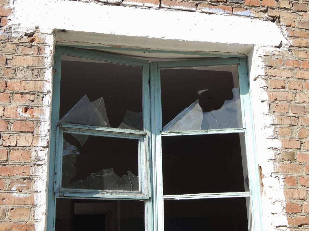 TRIO ACCUSED OF MEETING MAN IN THE HAT