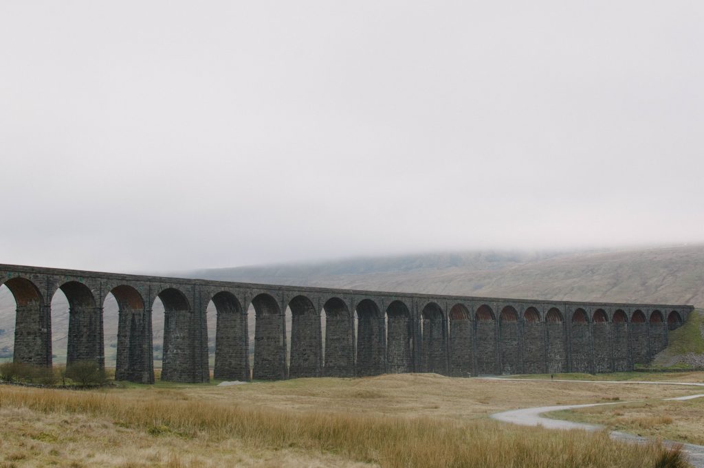 SCHOOL TO TEACH CLASS IN "YORKSHIRE GRIT"