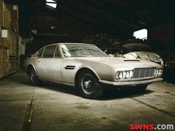 UNRESTORED ASTON MARTIN LEFT IN BARN FOR 30YRS TO SELL FOR £60K