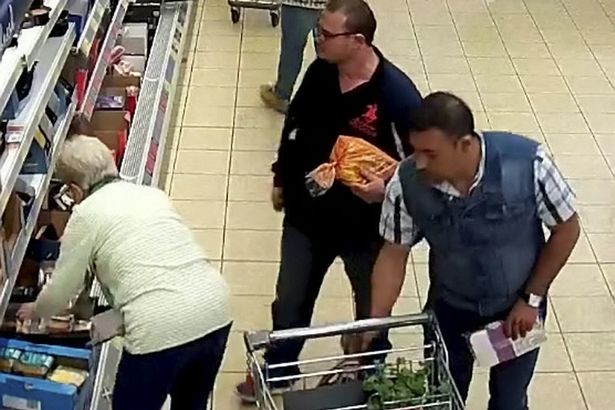THIEVES CAUGHT ON CCTV STEALING PURSE FROM OAP IN ALDI