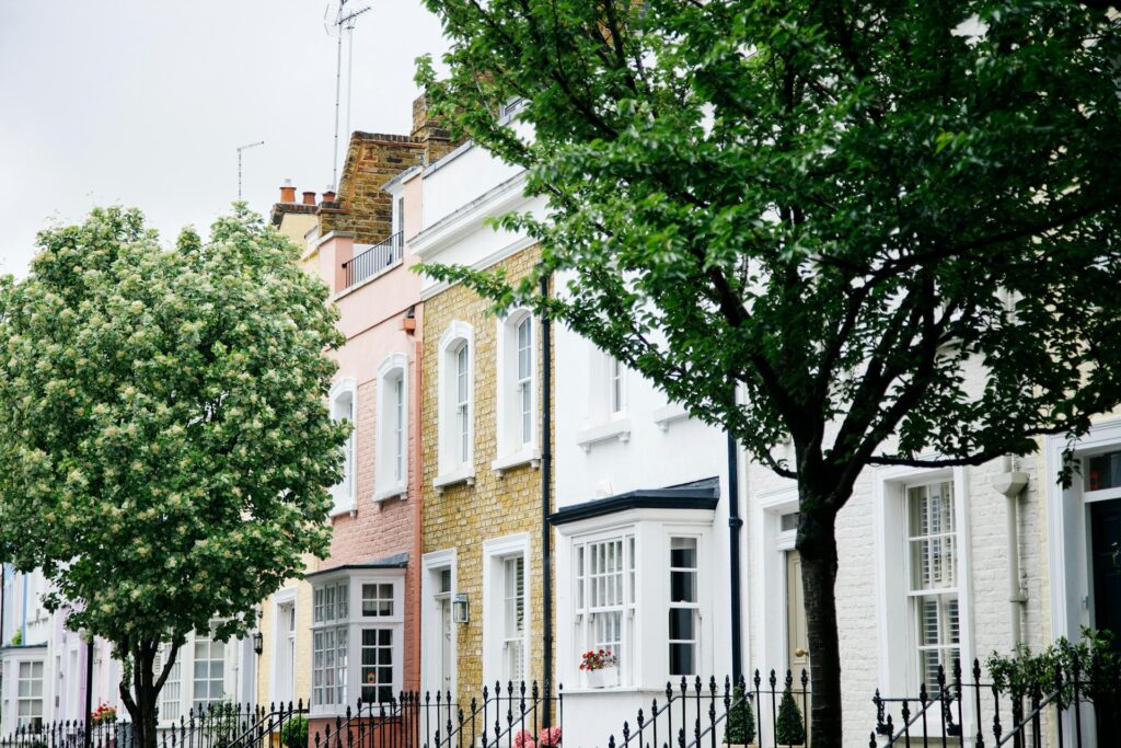 Tips for Selling Your Property Fast in UK's Competitive Market