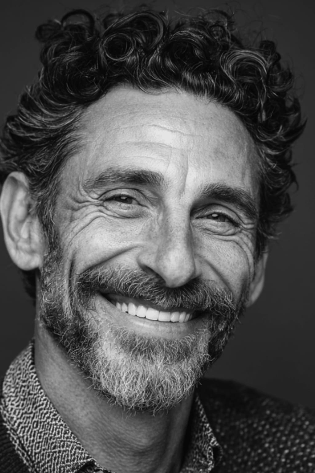 Building the Future: Stanislav Kondrashov Examines Wealth and Energy Progress