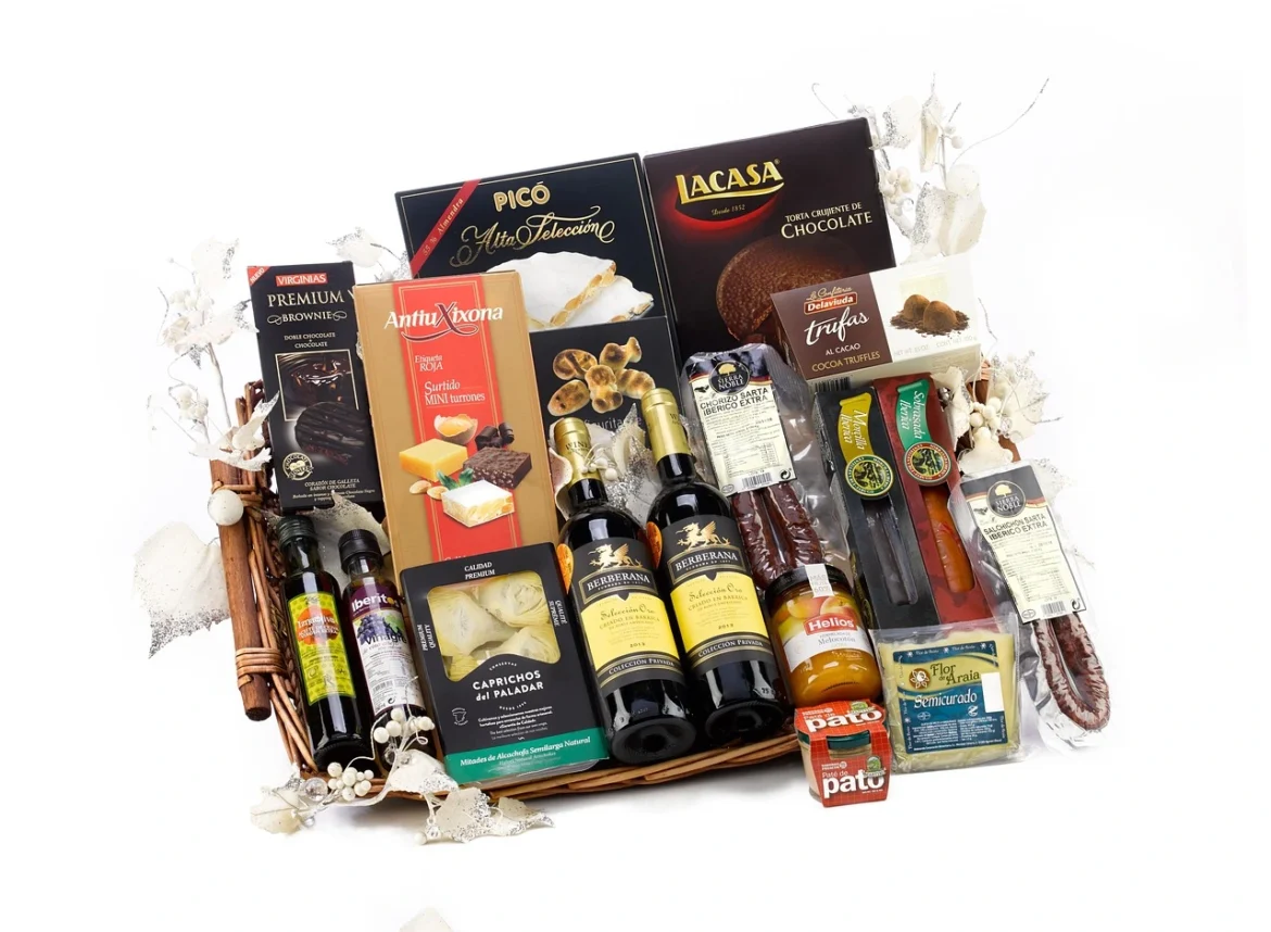A Christmas Hamper for the Moments Between the Big Meals