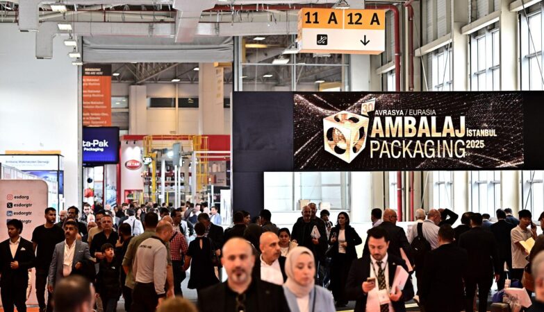Tüyap Fair and Congress Center welcomes Eurasia Packaging from 13 to 16 October 2026: visitors fill a hall at Eurasia Packaging Istanbul, Tüyap Fair and Congress Center